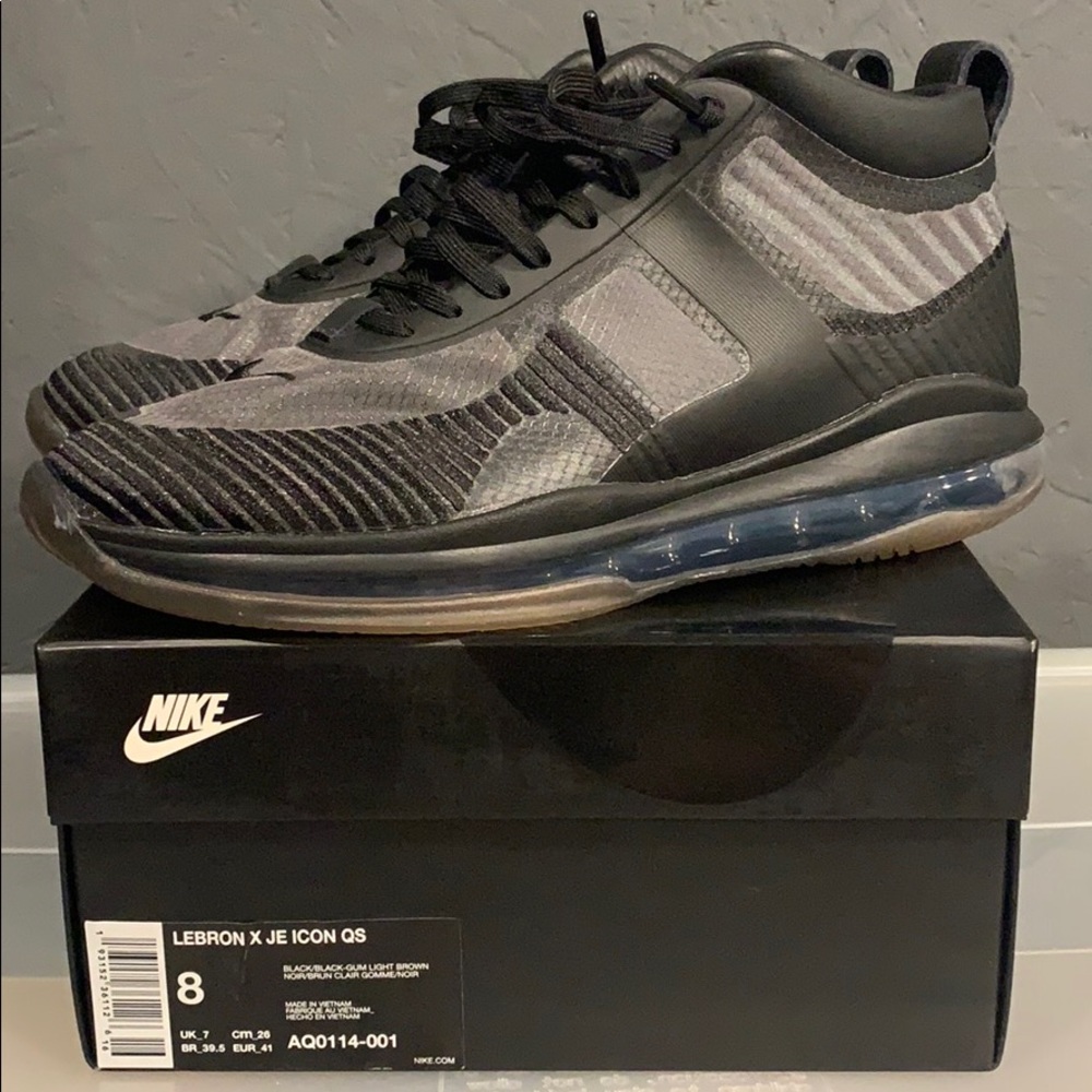 LeBron Icon John Elliot Black